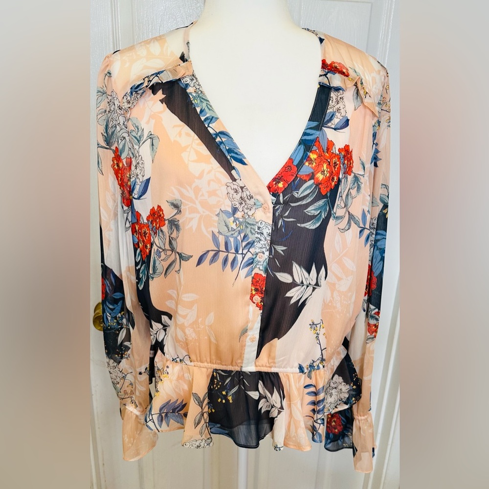 Guess blouse pink black floral long sleeve v-neck button front ruffles size XL